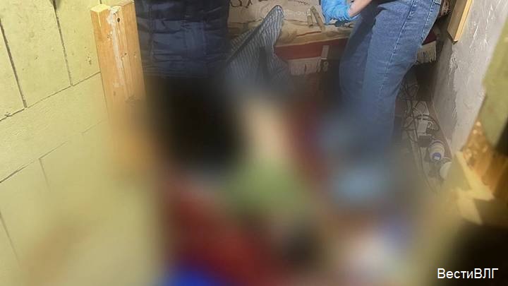 Житель Волжского обвиняется в гибели жены после избиения