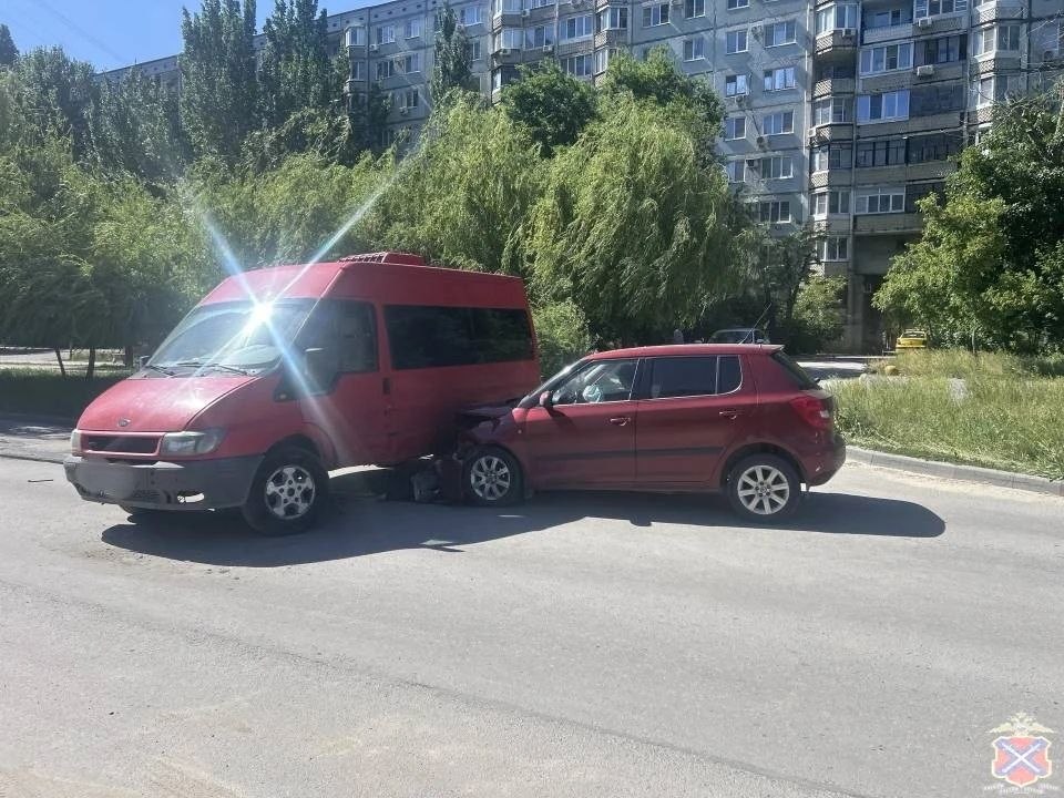 77-летний водитель устроил ДТП с пострадавшим ребенком в Волгограде