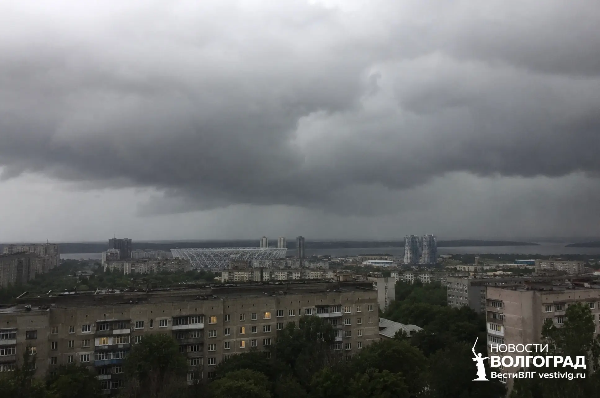 Ливни, грозы и ветер до 25 м/с накроют Волгоградскую область 28 мая