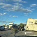 Три человека пострадали в лобовом столкновении Renault и Mitsubishi в Волжском