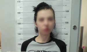 В Волгограде застолье закончилось поножовщиной: девушка ранила сожителя матери