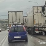 Огромная пробка собралась на Третьей Продольной у Водстроя после ливня