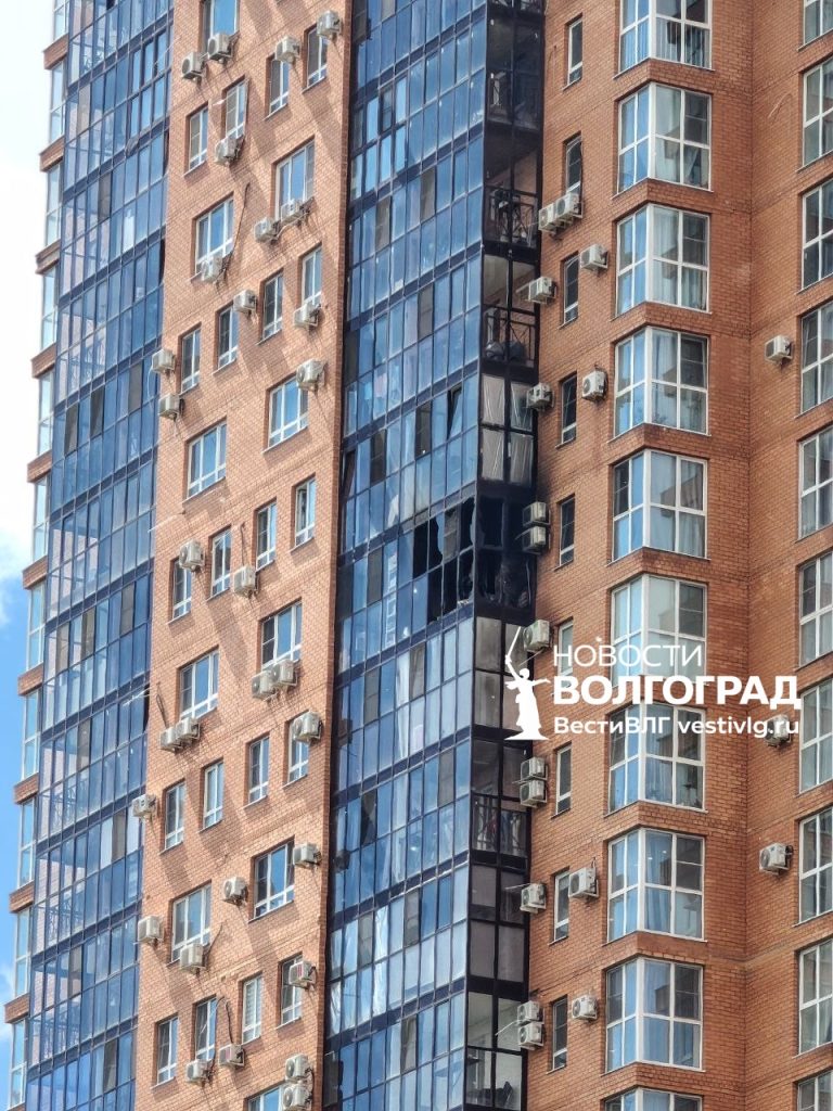 Жители дома на Гомельской связали пожар с разъяснением УК о курении на лоджиях