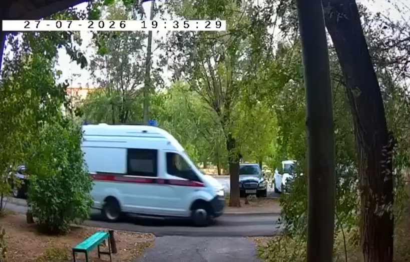 Девушка на электросамокате сбила ребенка в Волжском и скрылась с места ДТП