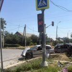 Три человека госпитализированы после ДТП на улице Красных Командиров