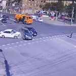 На перекрёстке проспекта Ленина и Комсомольской столкнулись два автомобиля