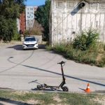 В Краснооктябрьском районе подросток на электросамокате сбил пенсионерку