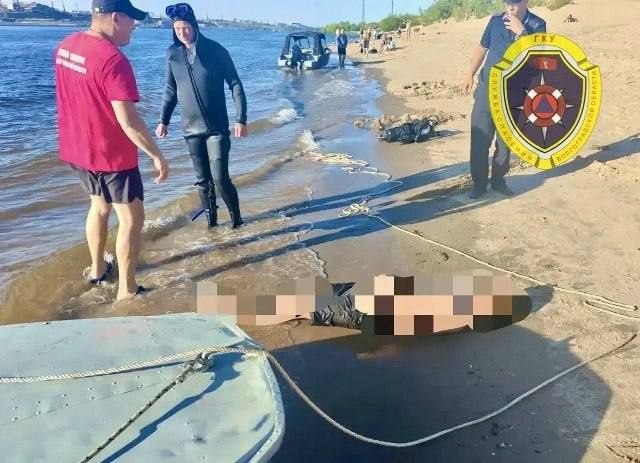 В Среднеахтубинском районе водолазы нашли в Волге тело 18-летнего юноши