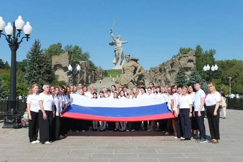 В Волгограде отметили День Государственного флага России