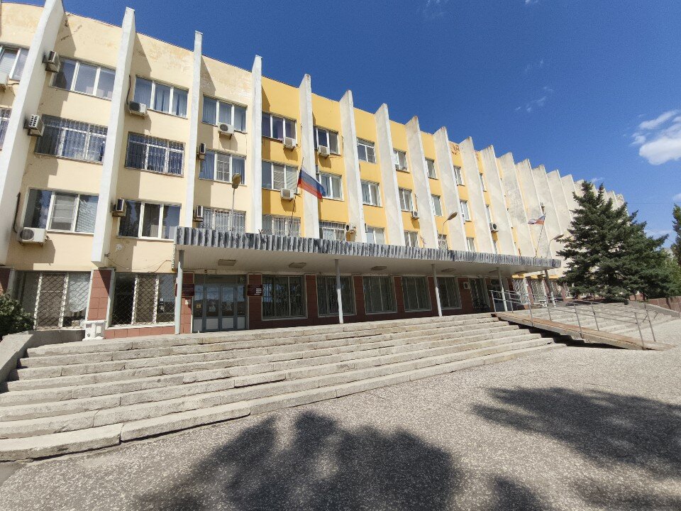 Директора волгоградской УК оштрафовали за грязь во дворе дома