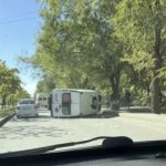 Скорая перевернулась после столкновения с КАМАЗом в Волгограде