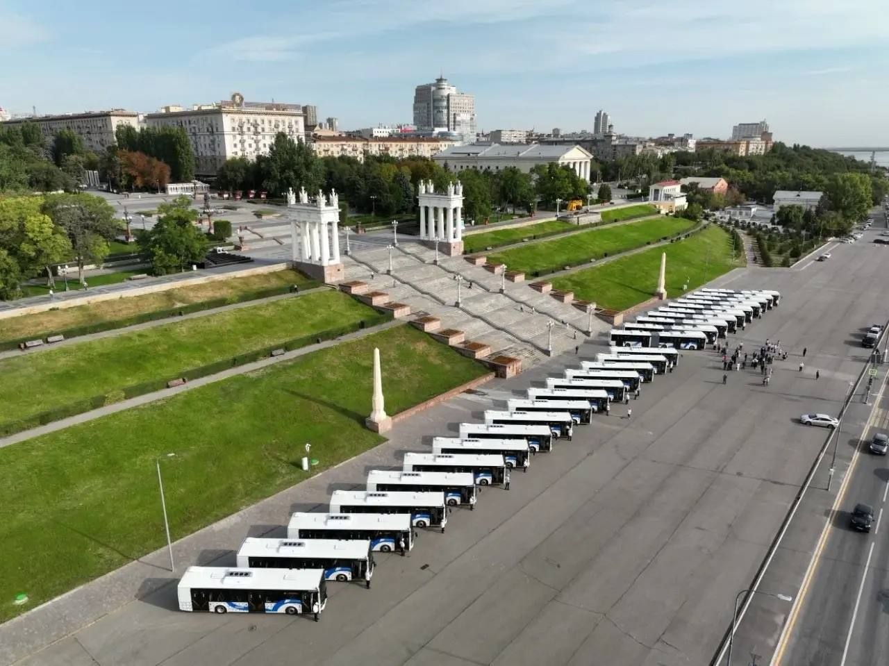 В Волгоград поступили 26 новых автобусов