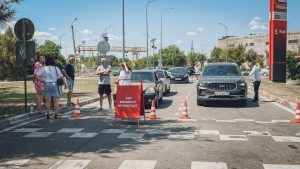 В Волгограде начали продавать места в очередях на АЗС