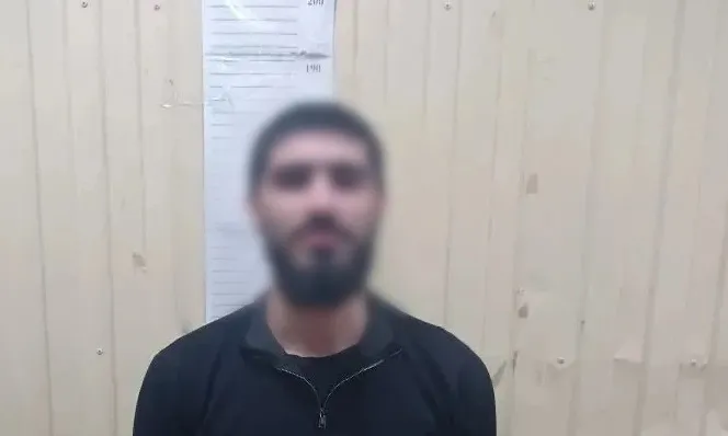 В Иловлинском районе мужчину пристегнули наручниками и требовали 330 тысяч рублей